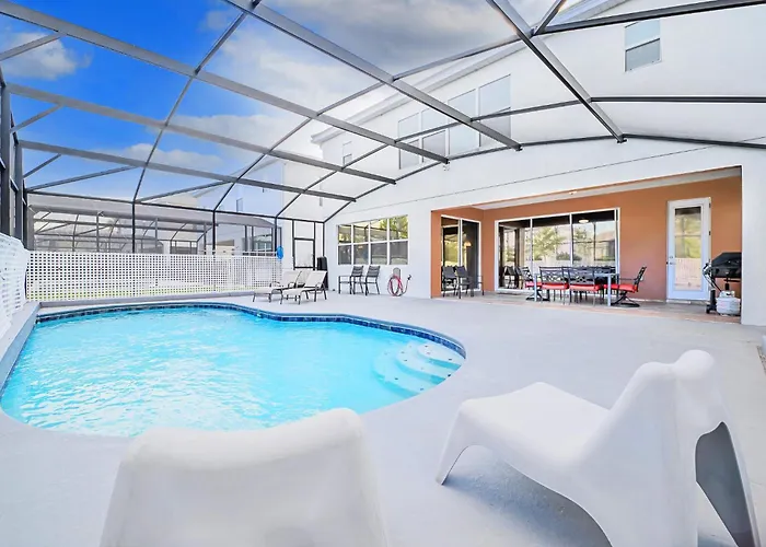 6Br Luxury Home With Private Pool And Bbq